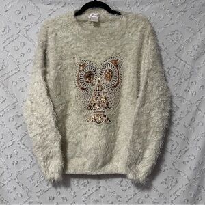 Freeway women's soft touch embroidered owl sweater in a cream